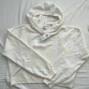 Hollister Hoodie Sweater - Small - White - NWT